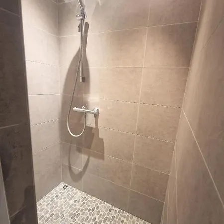 Des Moineaux Villa *